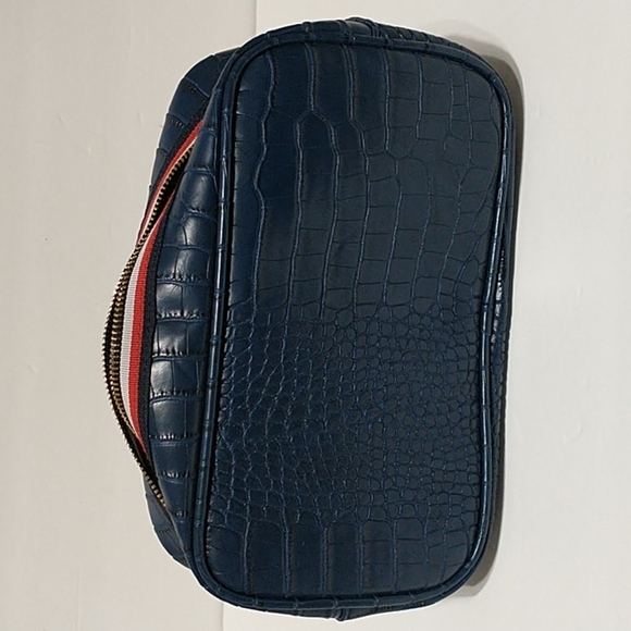 Vince Camuto cosmetic bag - Picture 3 of 10